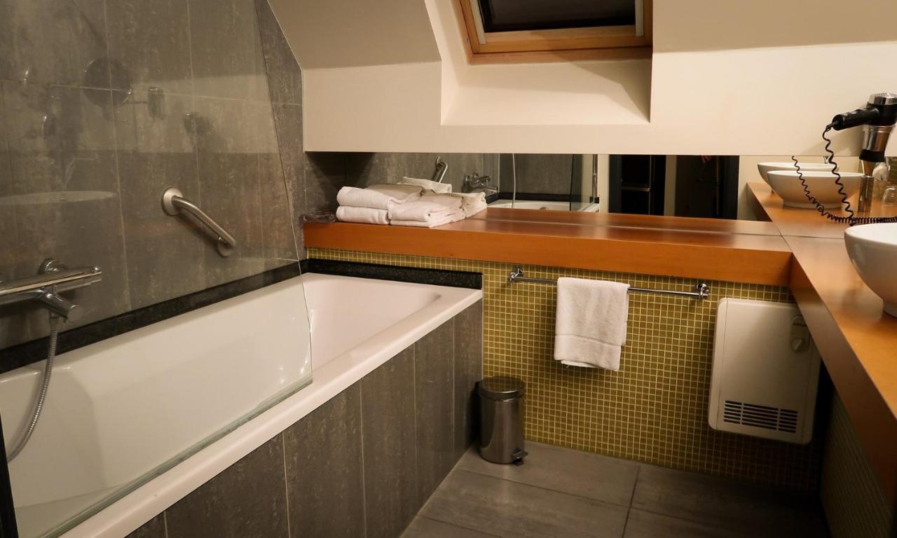 Hotel Van Eyck マースアイク エクステリア 写真