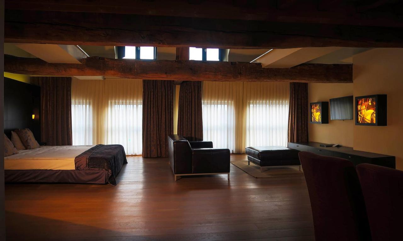 Hotel Van Eyck マースアイク エクステリア 写真